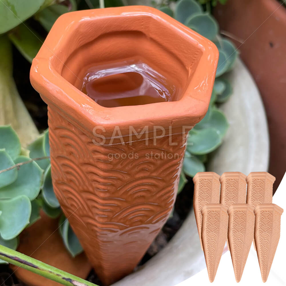 自動水やり器 植物 水やり 自動給水器 自然素材 陶土 鉢植え用 留守中も安心 ペットボトルに対応 室内 ベランダ対応 6本セット シンプルなデザイン 設置が簡単 自動で調節 ハンキングバスケット